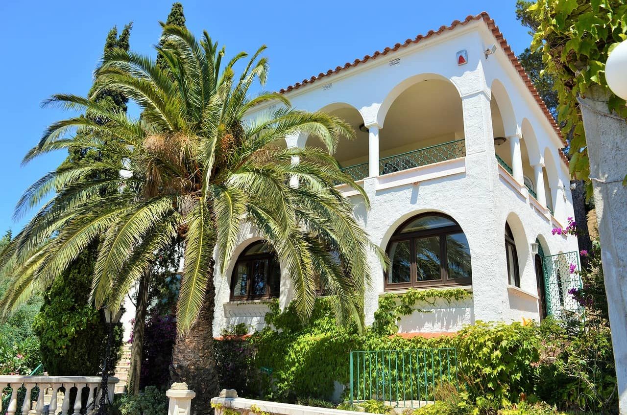 Image of a stunning villa in Spain. Visit, buy, rent, rent out, do whatever you want